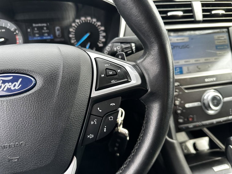 Vehicle Image 19