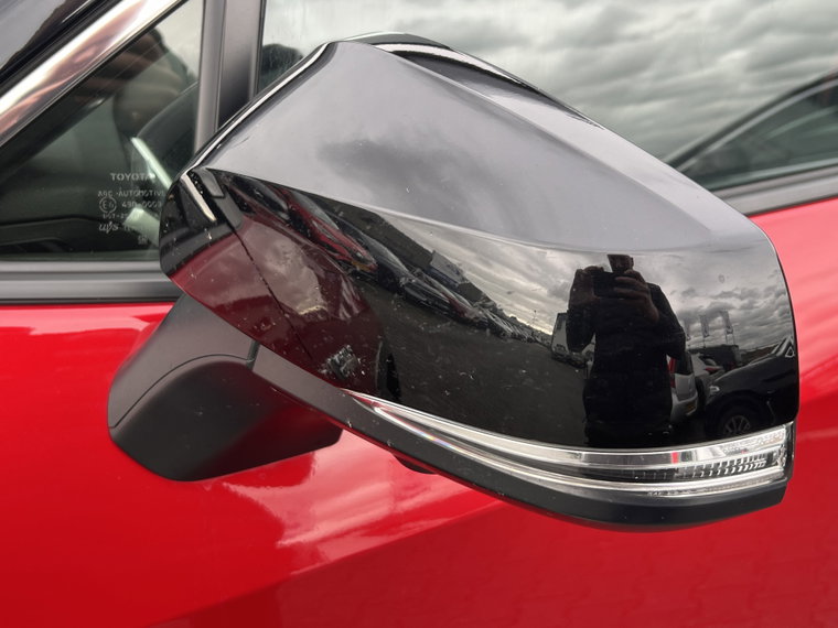 Vehicle Image 36