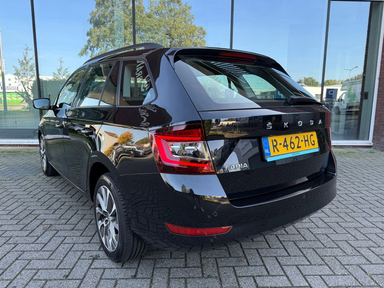 Vehicle Image 22