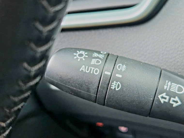 Vehicle Image 22