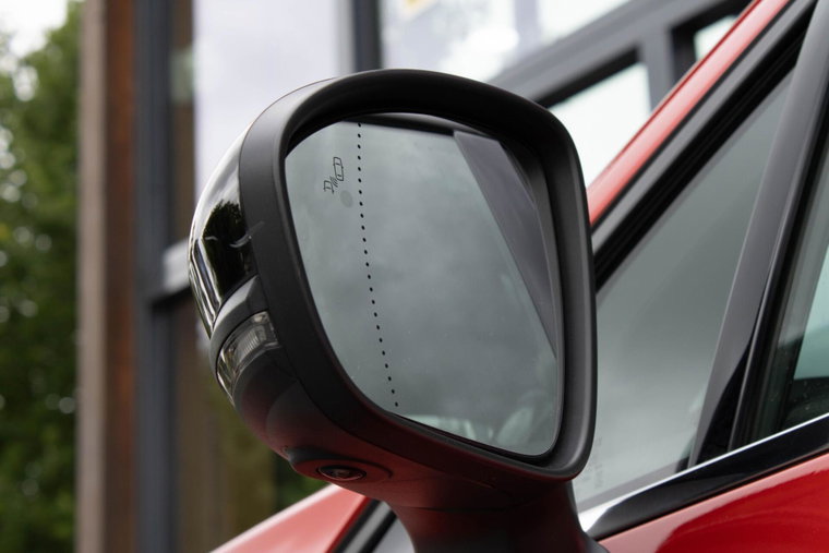 Vehicle Image 13