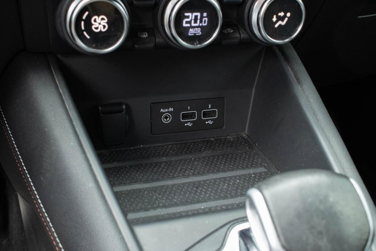 Vehicle Image 38