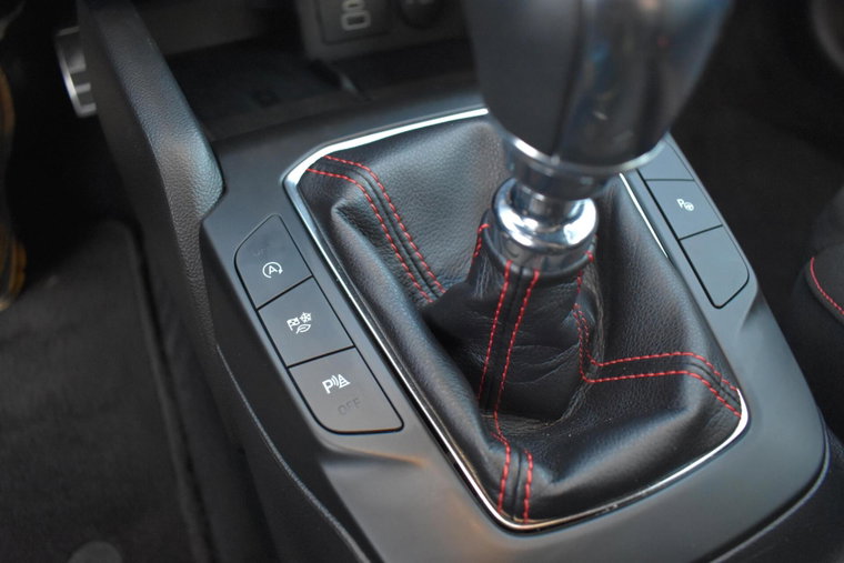 Vehicle Image 32