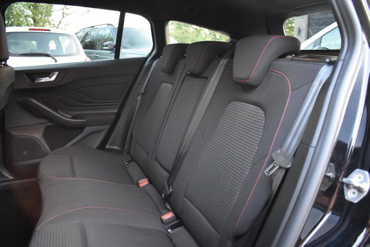 Vehicle Image 37