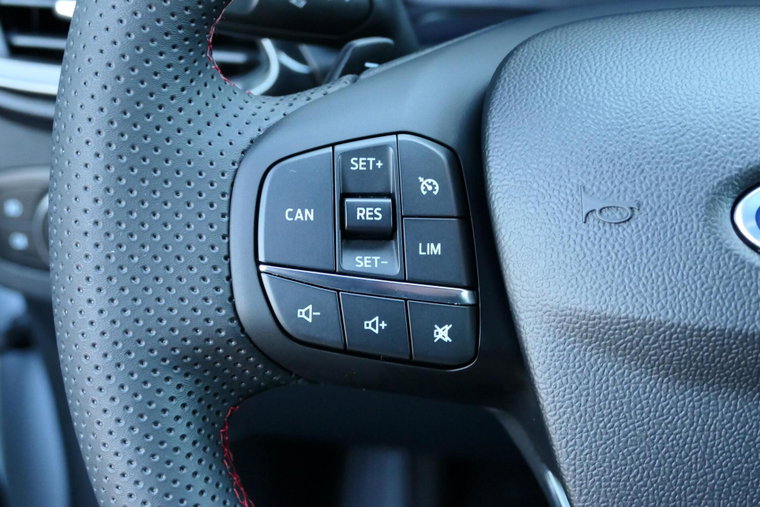 Vehicle Image 29