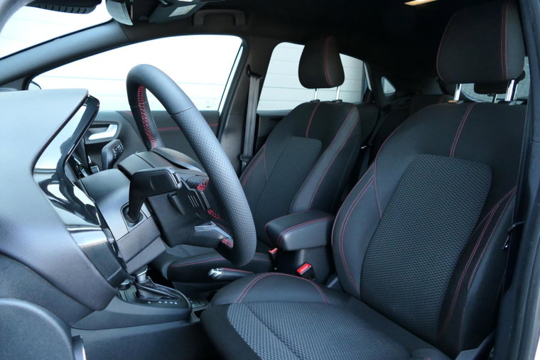 Vehicle Image 37