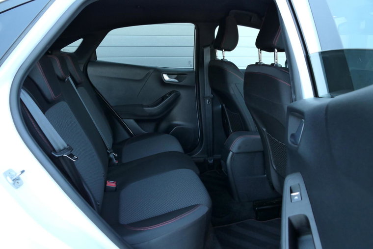 Vehicle Image 41