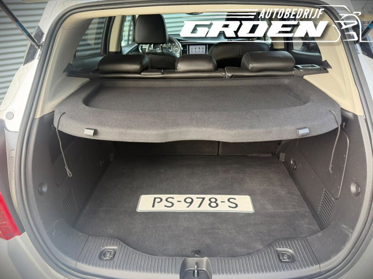 Vehicle Image 32