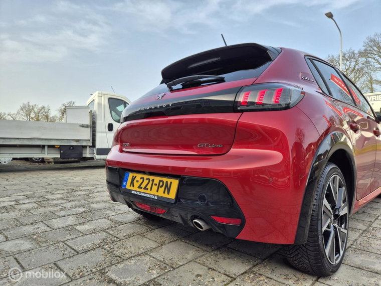 Vehicle Image 32