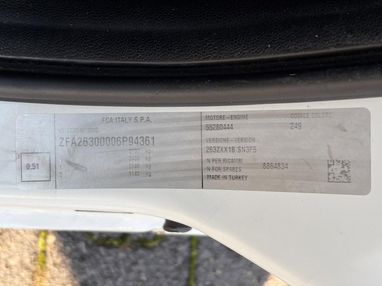 Vehicle Image 32