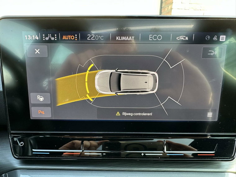 Vehicle Image 35