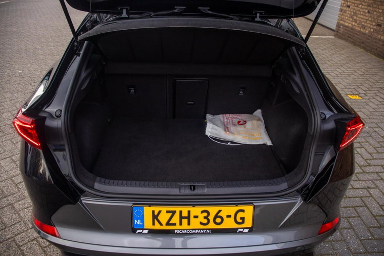 Vehicle Image 28