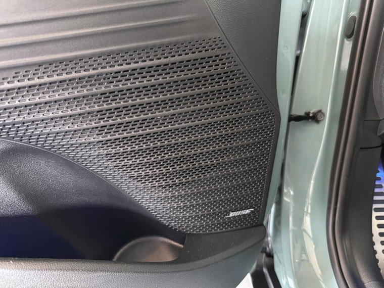 Vehicle Image 28