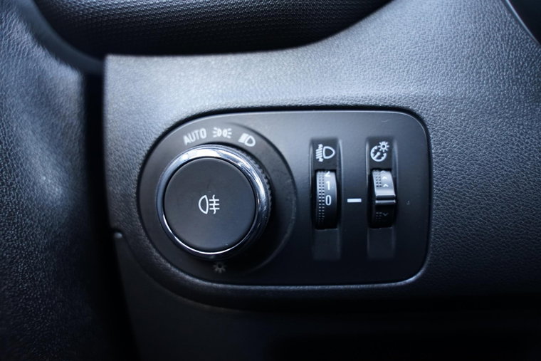 Vehicle Image 35