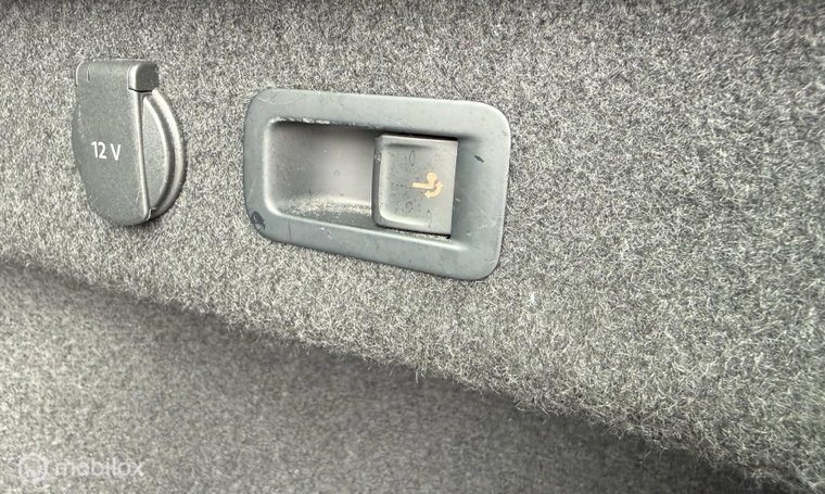 Vehicle Image 29