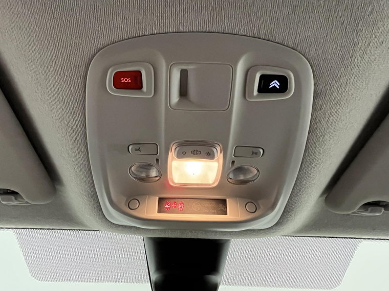 Vehicle Image 23