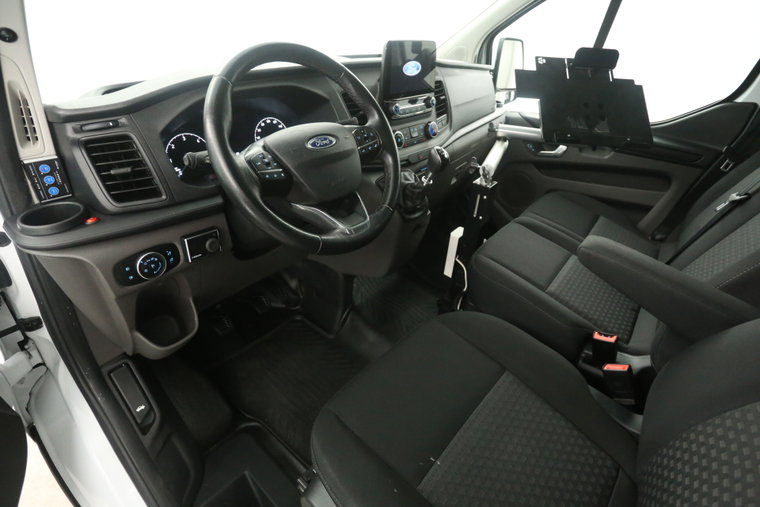 Vehicle Image 30