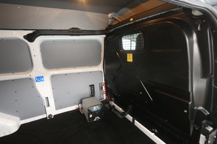 Vehicle Image 32