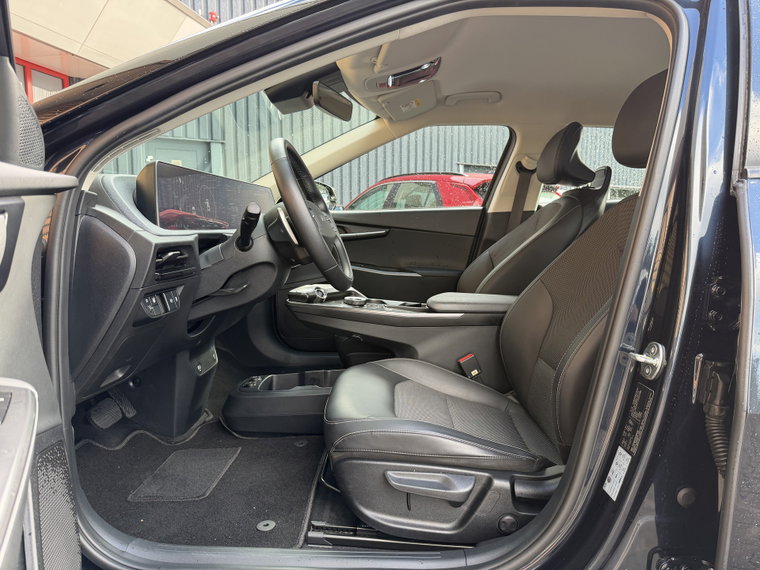 Vehicle Image 41