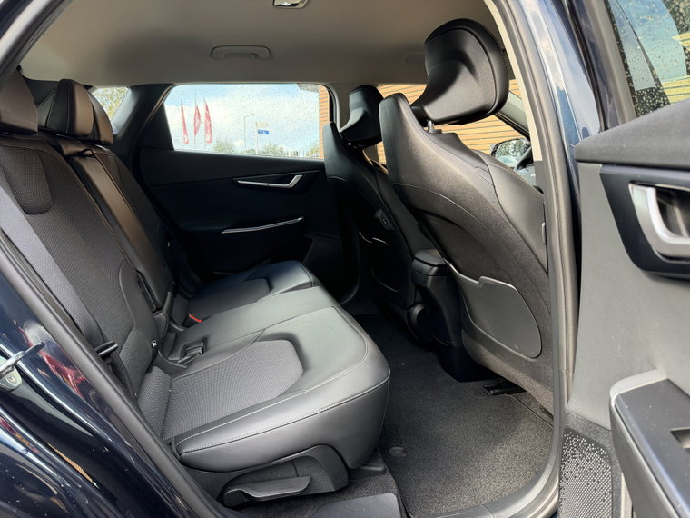 Vehicle Image 45