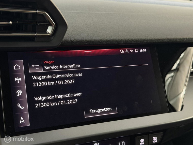 Vehicle Image 52