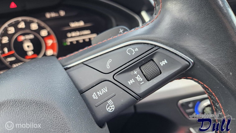 Vehicle Image 28