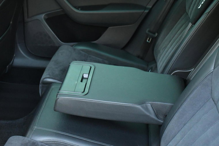 Vehicle Image 37