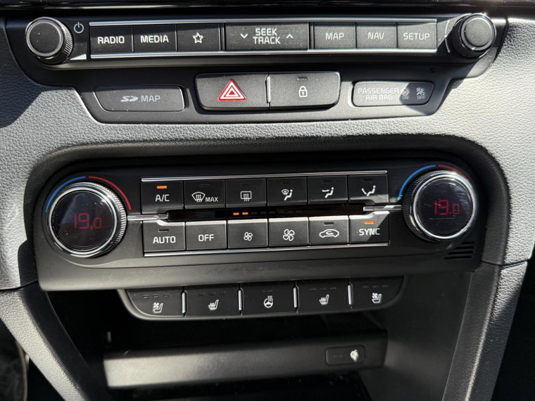 Vehicle Image 26
