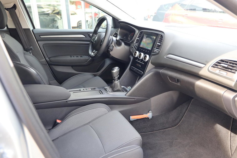 Vehicle Image 19