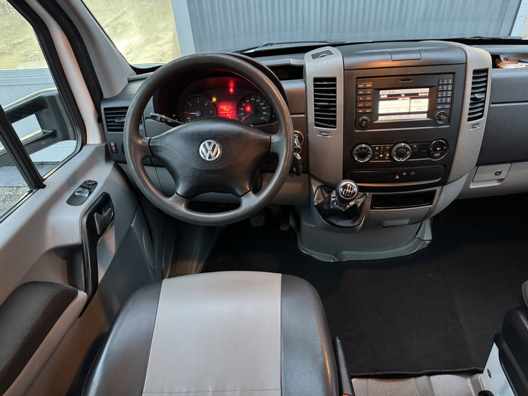 Vehicle Image 38