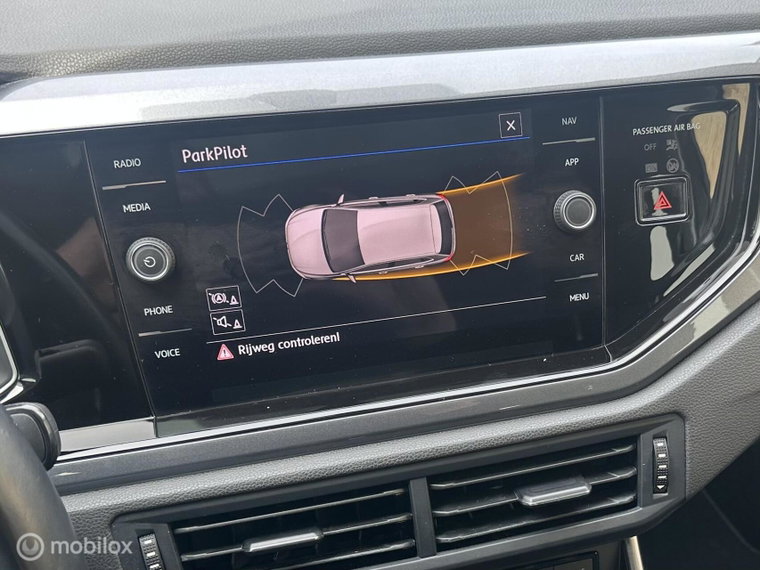Vehicle Image 18