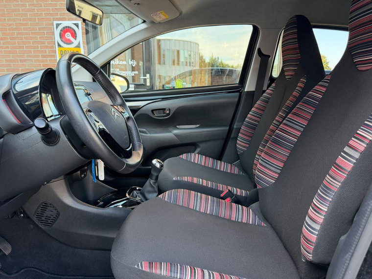 Vehicle Image 16