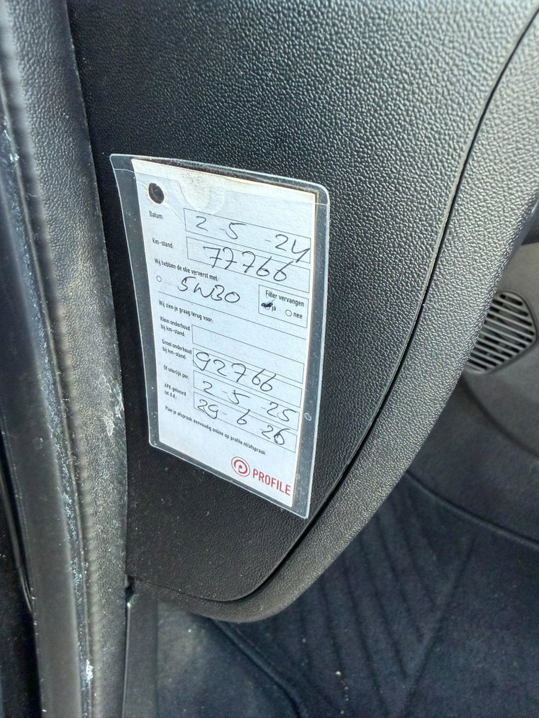 Vehicle Image 36
