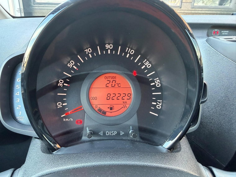 Vehicle Image 37