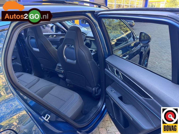 Vehicle Image 23