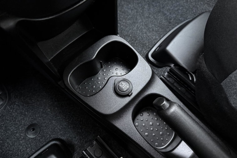 Vehicle Image 21