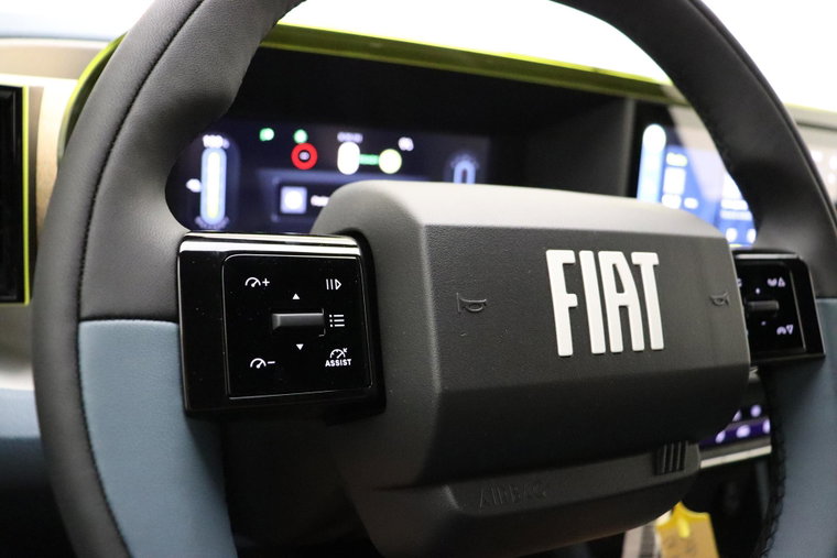 Vehicle Image 30