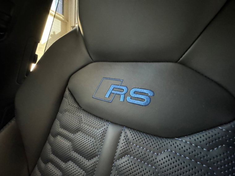 Vehicle Image 41