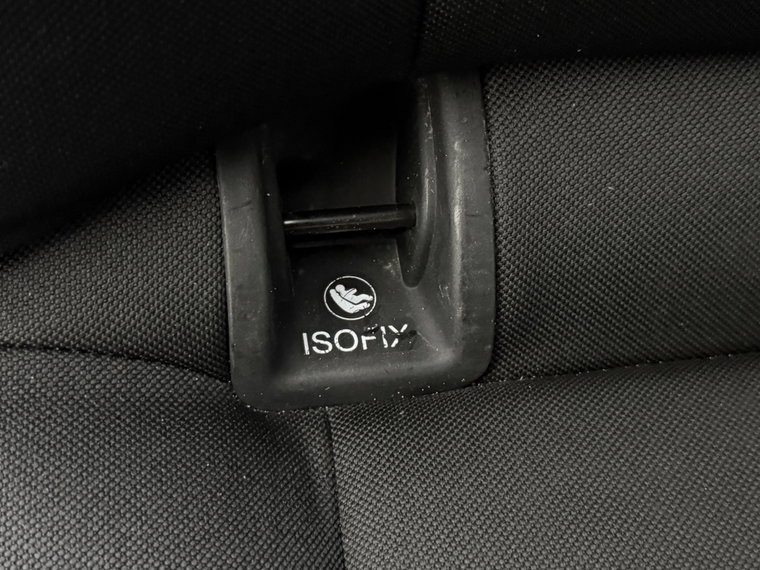 Vehicle Image 33
