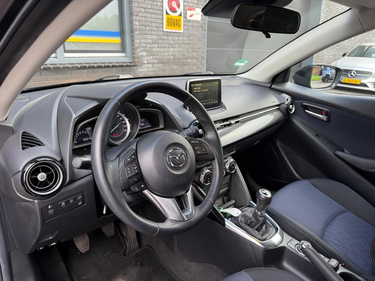 Vehicle Image 17