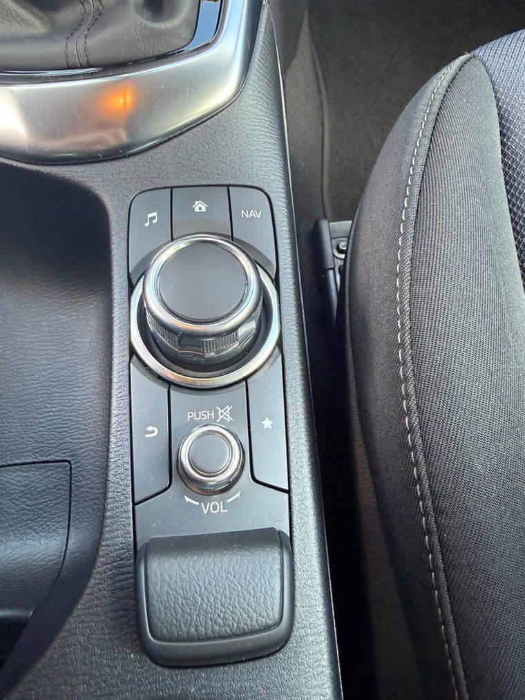 Vehicle Image 26
