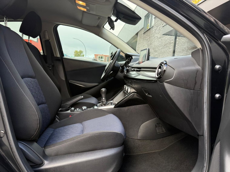 Vehicle Image 37