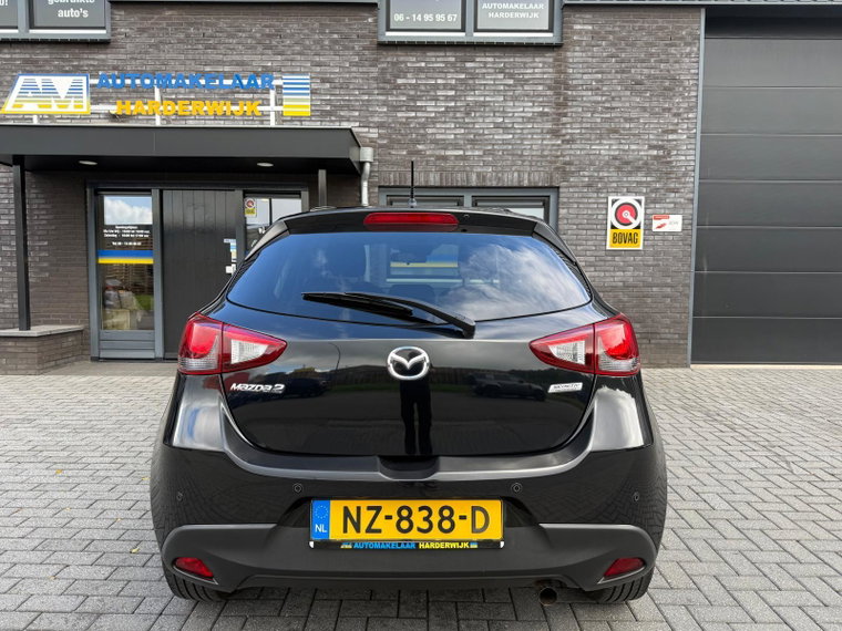 Vehicle Image 6