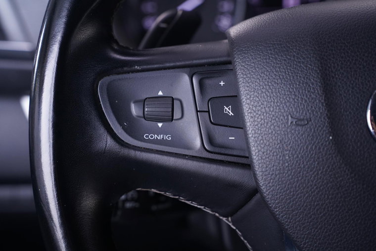 Vehicle Image 34