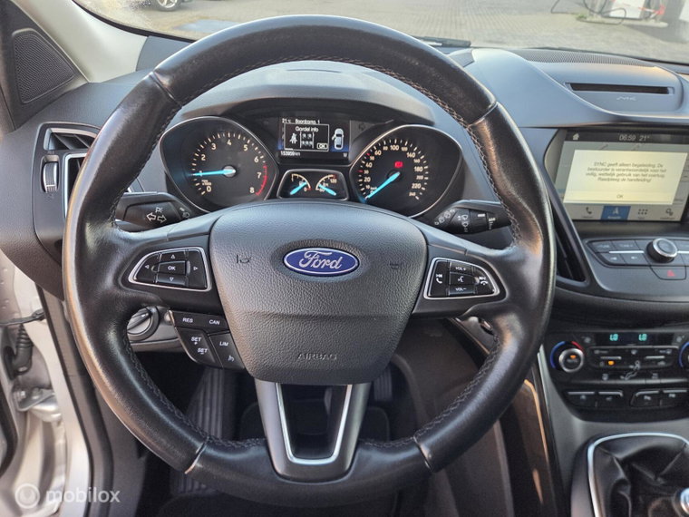 Vehicle Image 16