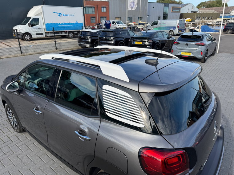 Vehicle Image 37