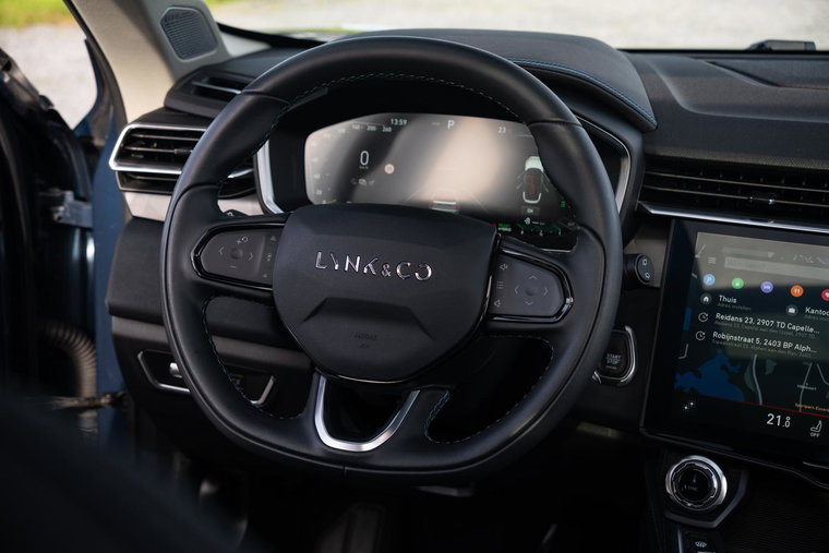 Vehicle Image 16