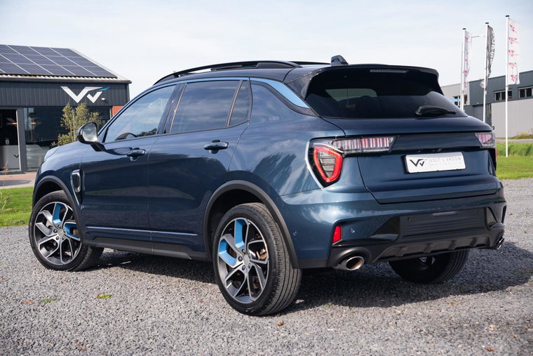 Vehicle Image 4