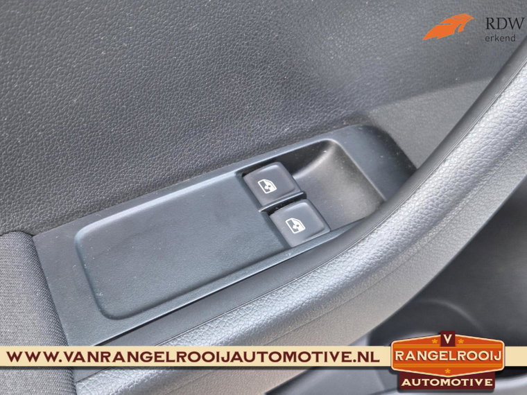 Vehicle Image 28