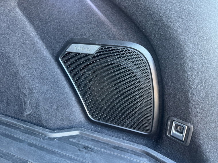 Vehicle Image 27